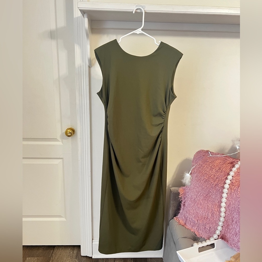 NWT Alex Marie Green Dress